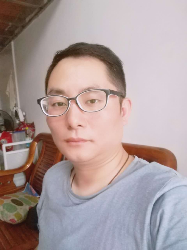 流星的尾巴的第一张照片--浦城相亲网