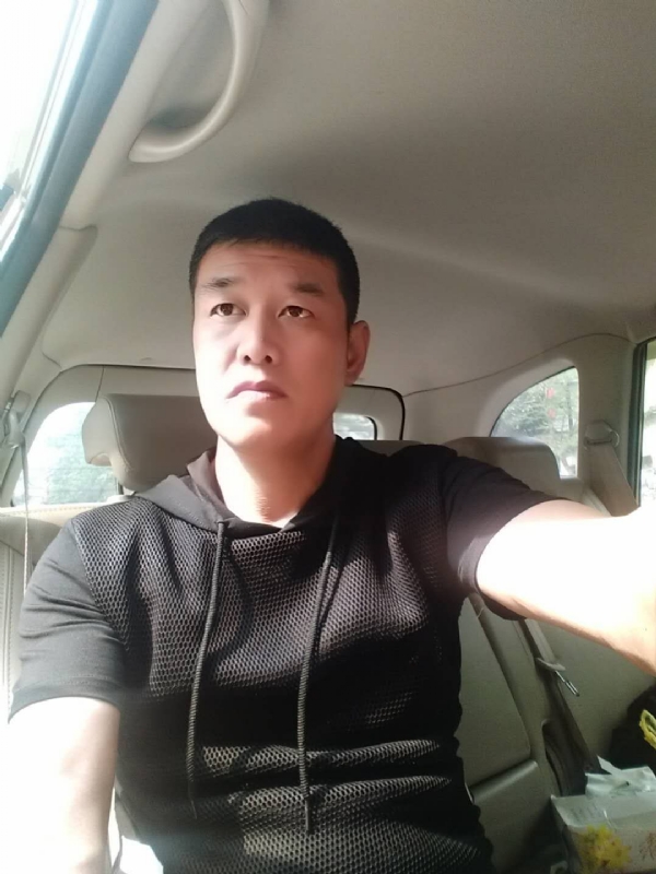 深爱的疯子的第一张照片--浦城相亲网