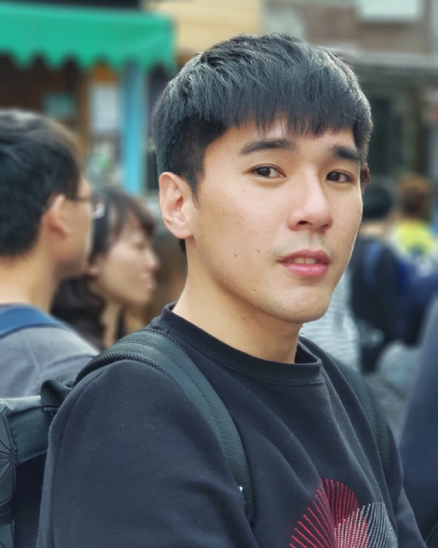 雨中孤独的第一张照片--浦城相亲网