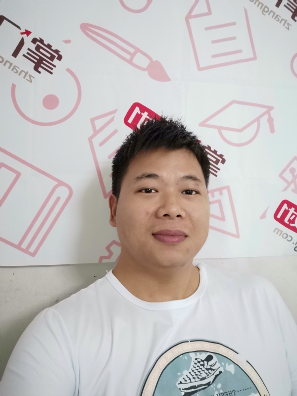 轻静地行走着的第一张照片--浦城相亲网