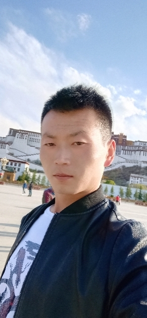 阳光下的小草的第二张照片--浦城相亲网