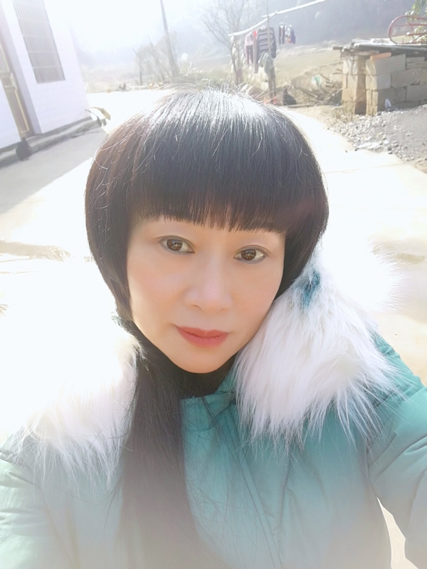 金鱼儿的第一张照片--浦城相亲网