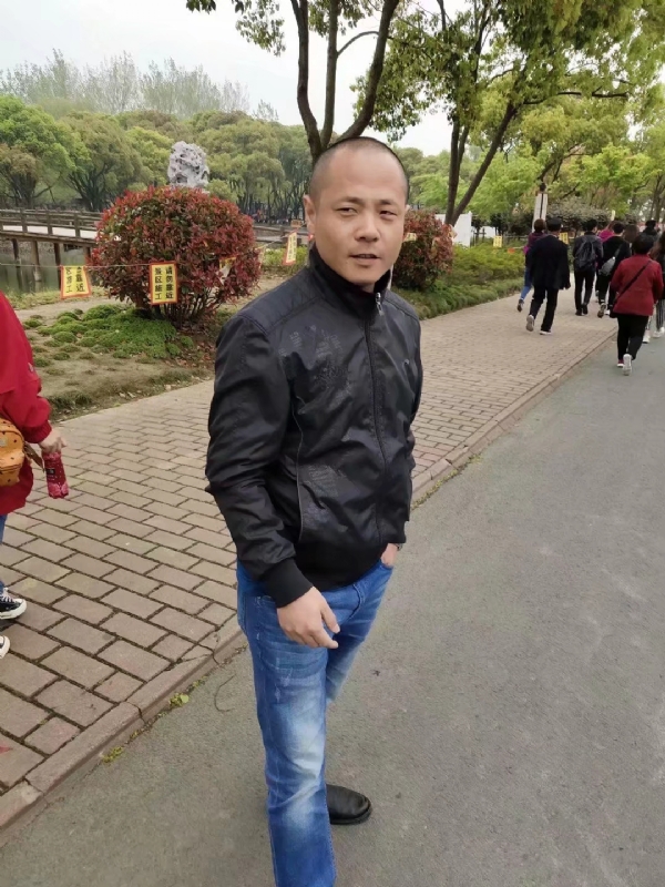 傻子的第一张照片--浦城相亲网