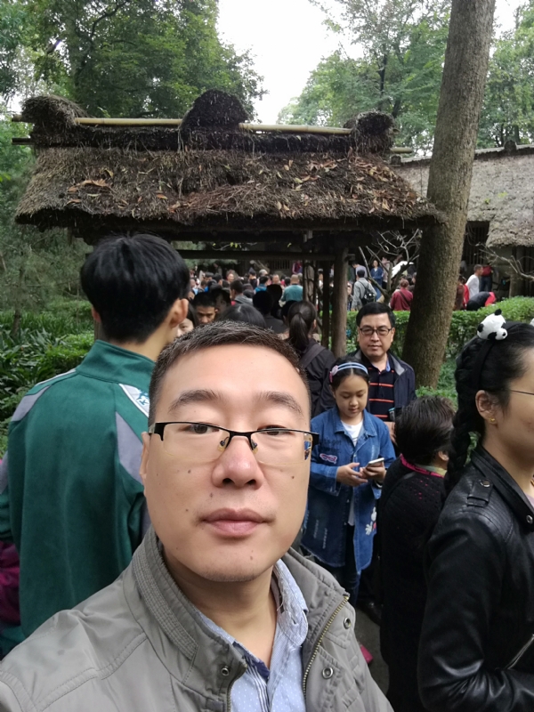 撑起一片天的第一张照片--浦城相亲网
