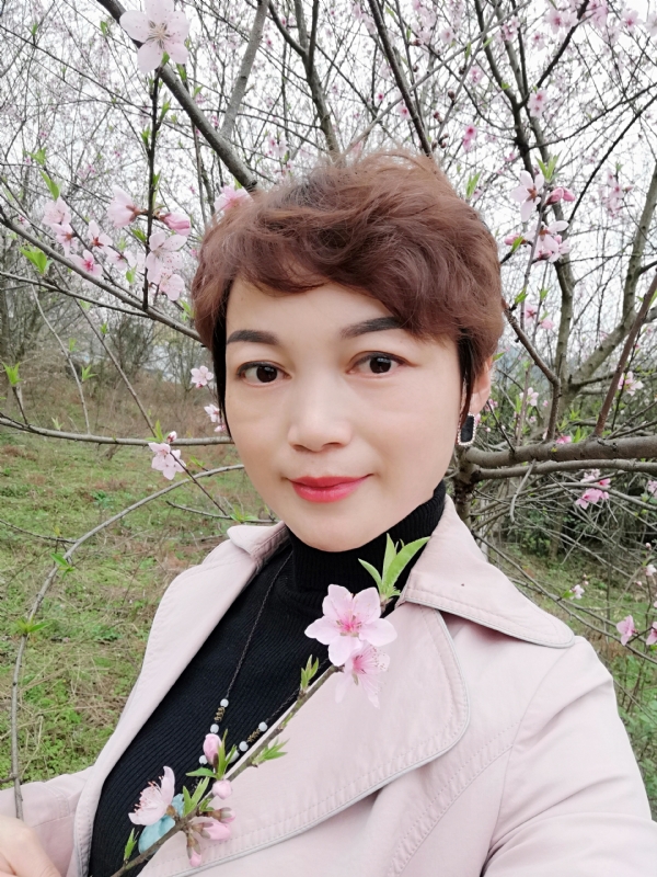 转角遇到你的第一张照片--浦城相亲网