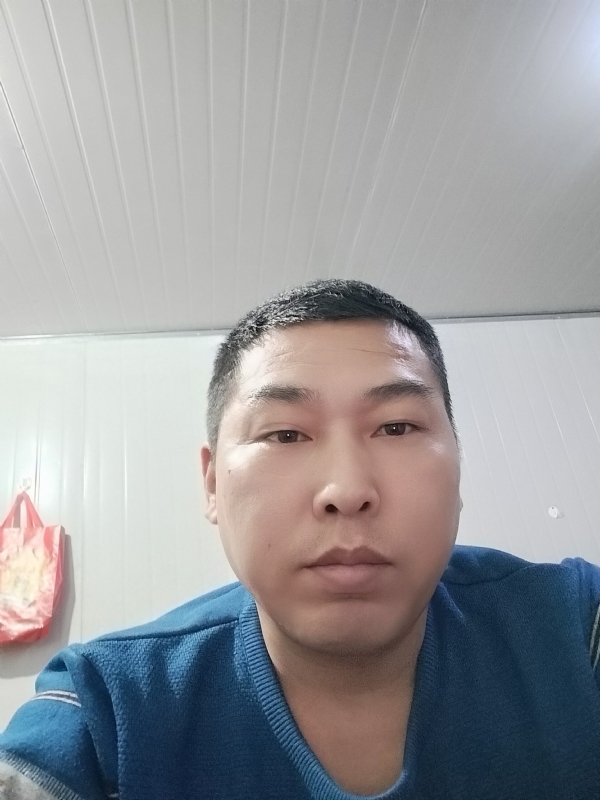开着拖拉机去兜风的第一张照片--浦城相亲网