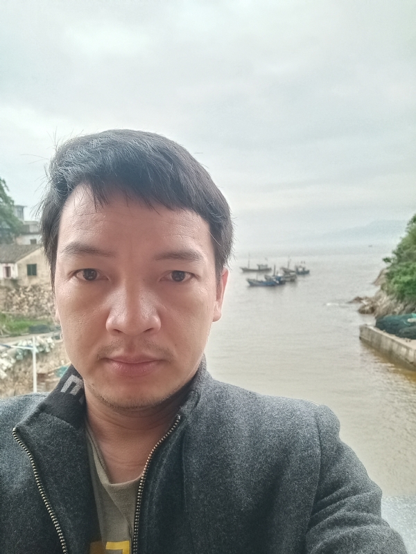 啊亮的第一张照片--浦城相亲网