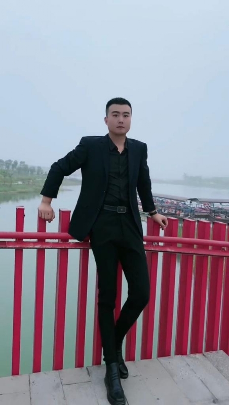 Albert的第一张照片--浦城相亲网