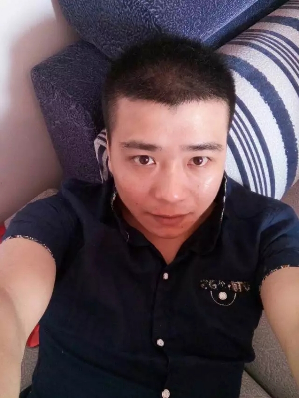 漫步的面包的第一张照片--浦城相亲网