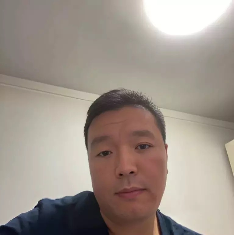 穿唐装的松鼠的第一张照片--浦城相亲网