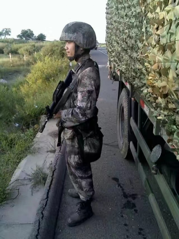 搬砖中的第一张照片--浦城相亲网