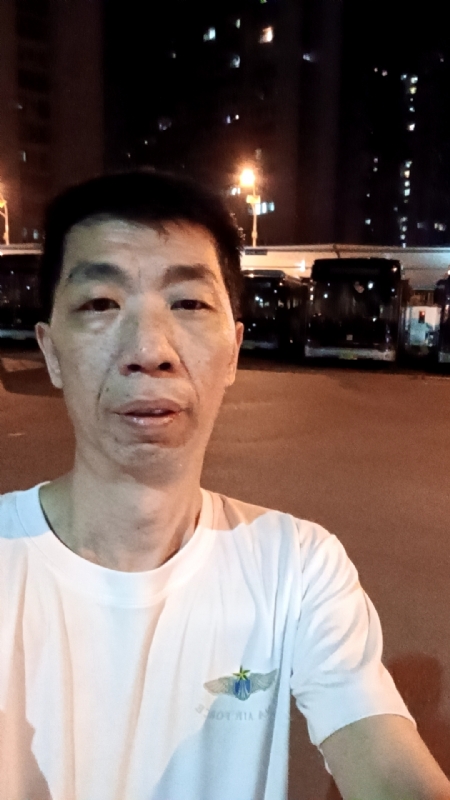 小丑的第一张照片--浦城相亲网