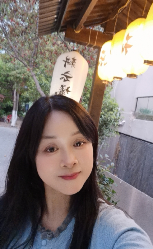 伊伊的第一张照片--浦城相亲网