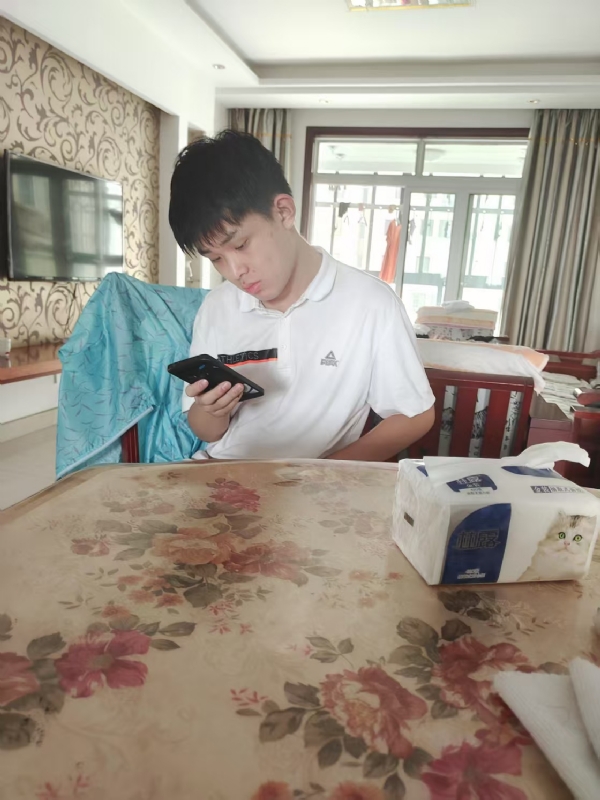 铁在烧的第一张照片--浦城相亲网